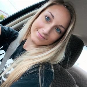 Meet your Posher, Lily